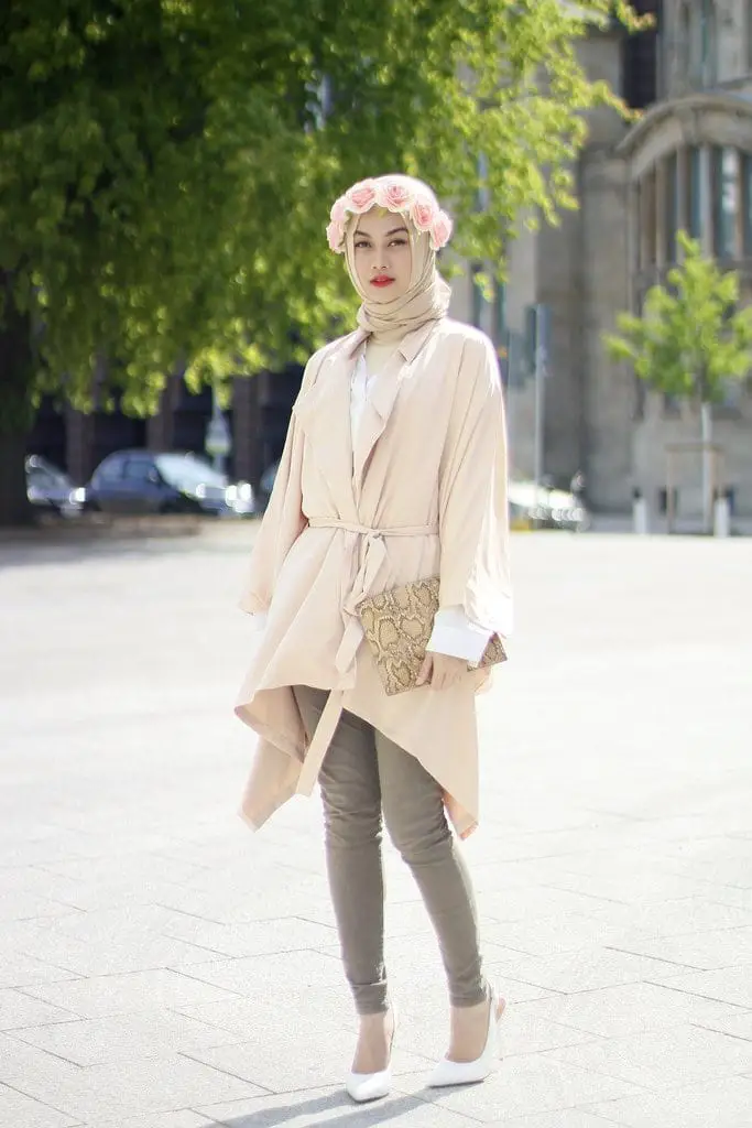 30 Stylish Ways to Wear Hijab with Jeans for Chic look