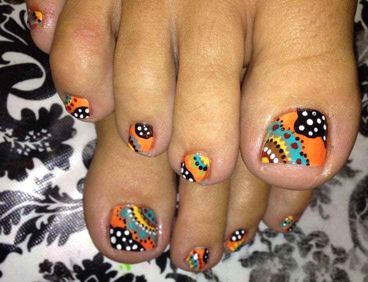 Funky toe nail art for teenage girls