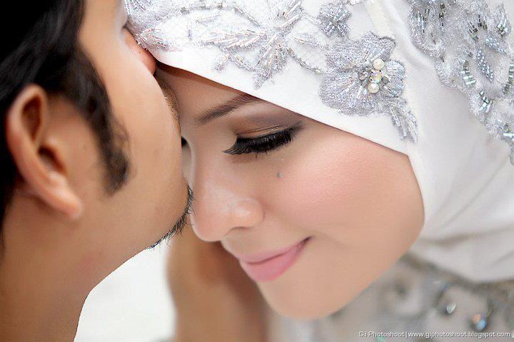 Muslim women Wedding pics