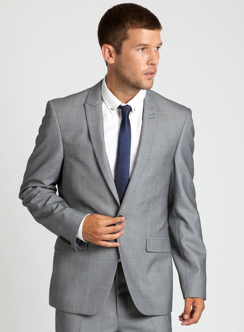 What colour shirt can be worn with a grey suit? | yahoo 