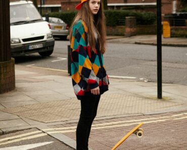 How to Wear a Snapback for Girls (1)