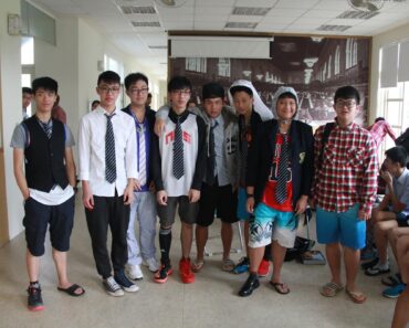 25 Best Mismatch Day Outfit Ideas For Guys - Dressing Up For Mismatch Day With Style
