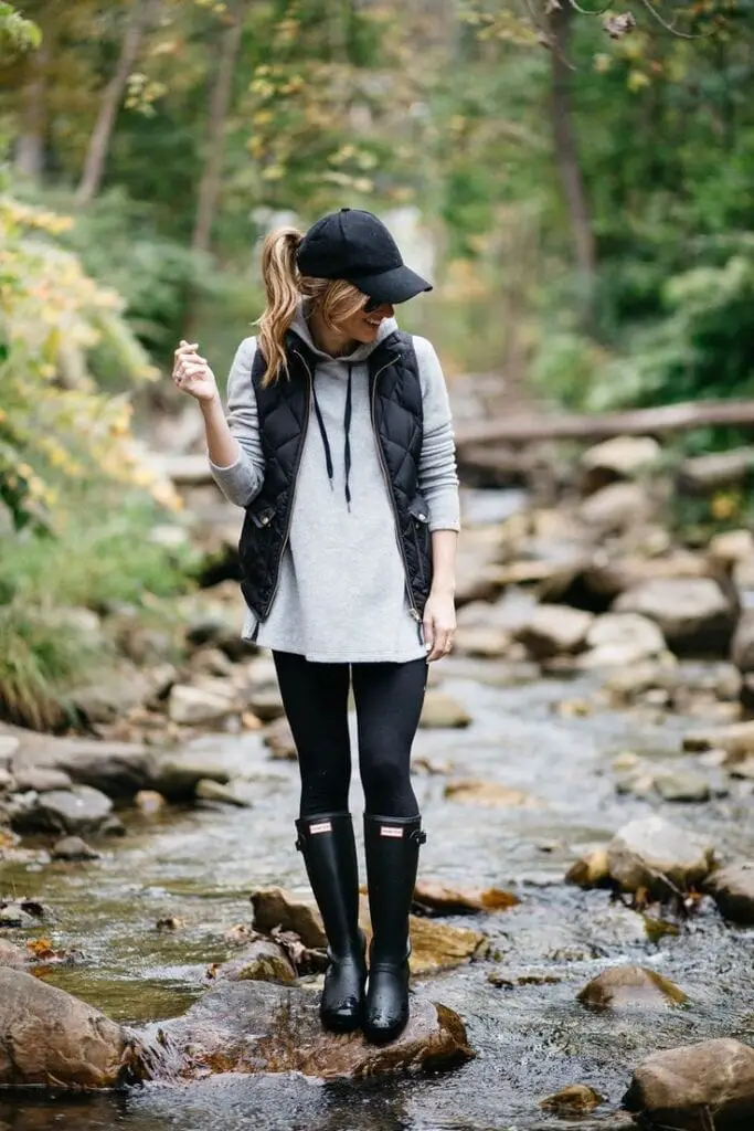 What To Wear With Hiking Boots Outfits Styling Tips