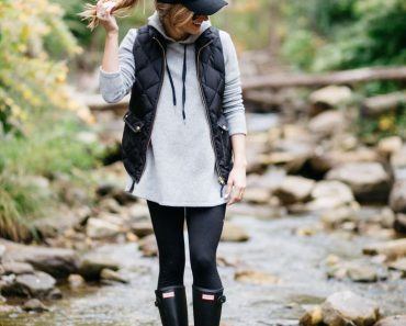 f13aa16ab2450607546822c56f67afd2--rain-boots-outfit-spring-rain-day-outfits