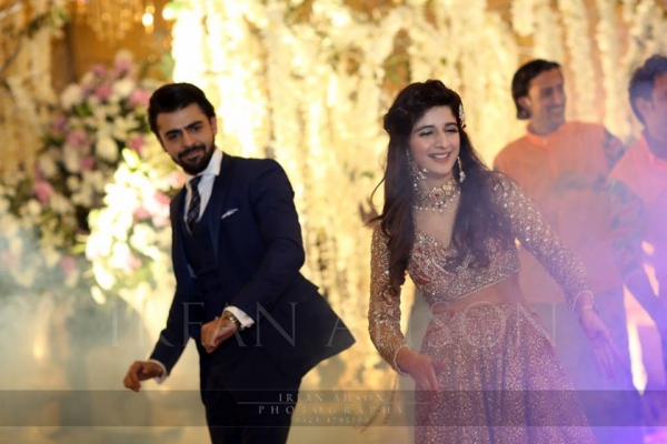 mawra and farhan saeed dancing on wedding