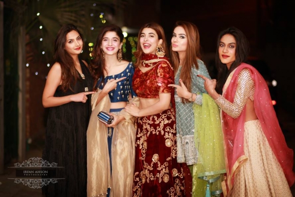 urwa and farhan third dholki pictures