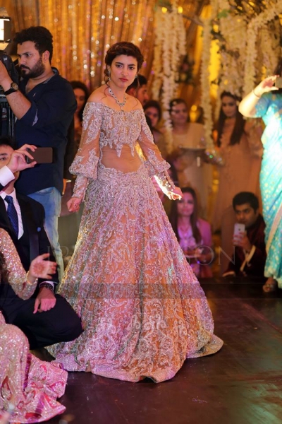 urwa hocane bridal outfit