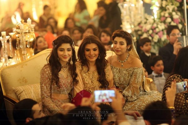 urwa mawra hocane and resham
