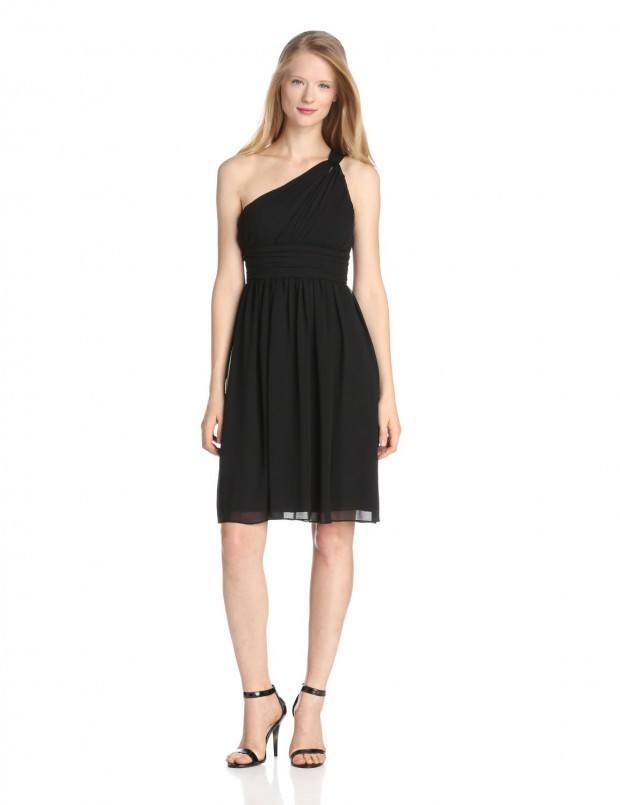 16 Amazing Timeless Dresses For Women’s Closet