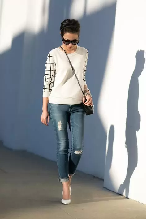 Ripped Jeans Fashion Trends for women Ripped Jeans Fashion Trends for women