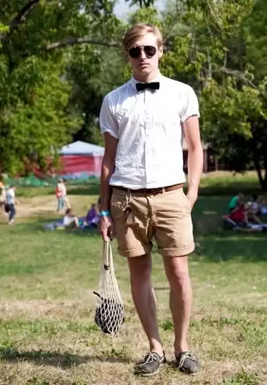 Khaki Bermudas for men bermuda shorts outfits for men