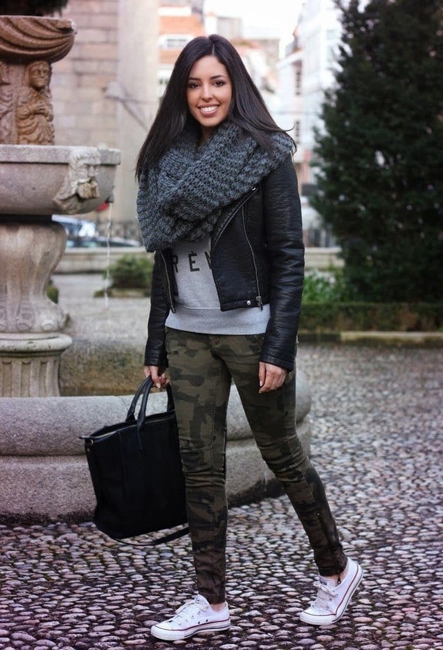 Outfits with Scarves - 50+ Ways to Wear a Scarf this Season