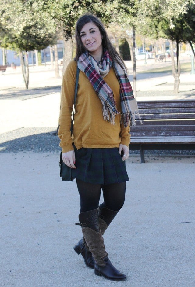 Outfits with Scarves - 50+ Ways to Wear a Scarf this Season