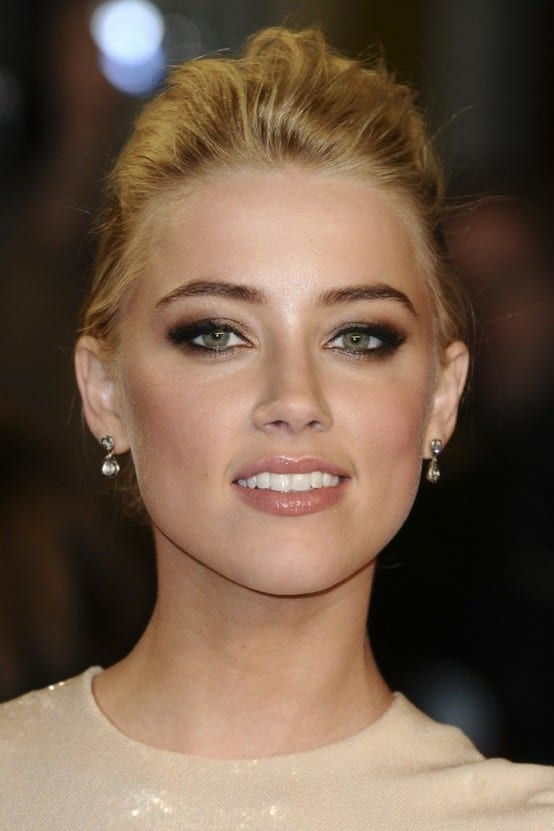 On lips girls good girls makeup look backless Canada terminology girls good lips look on girls makeup new look