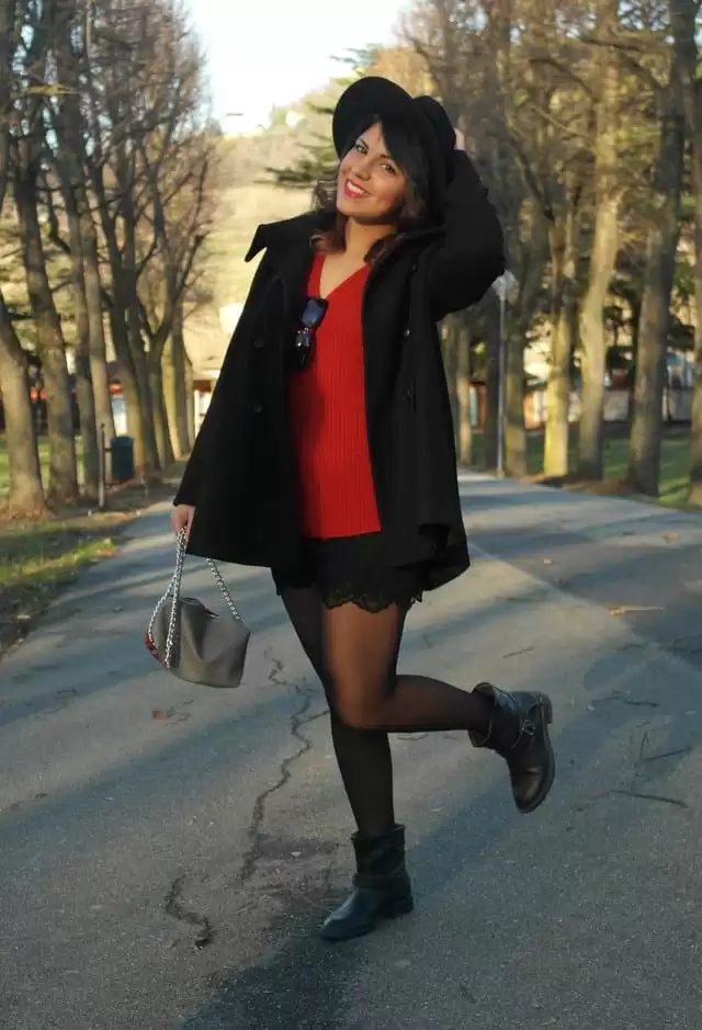 How to wear black Lace Shorts How to wear black Lace Shorts