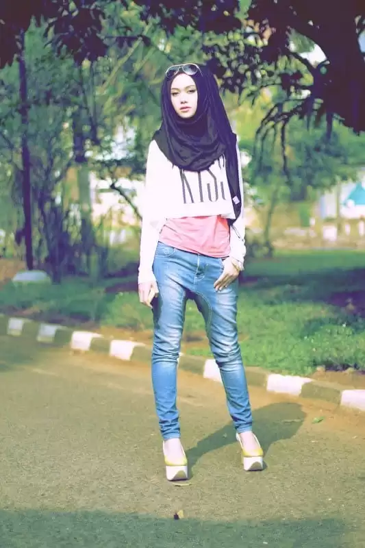 Cool looks with hijab Cool looks with hijab