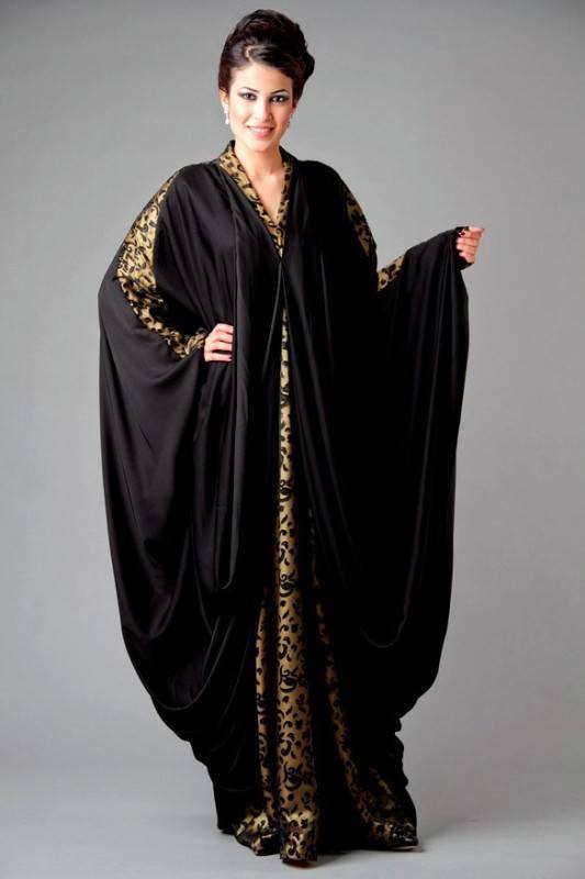 Dubai abaya style