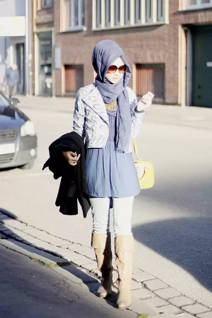 Hijab style with long boots Hijab style with long boots