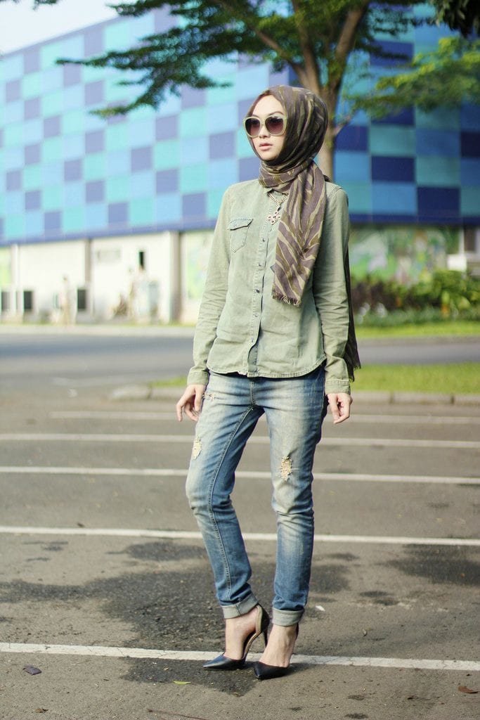 40 Stylish Ways to Wear Hijab with Jeans for Chic look