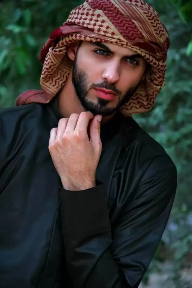 Dubai Hansome men Dubai Hansome men