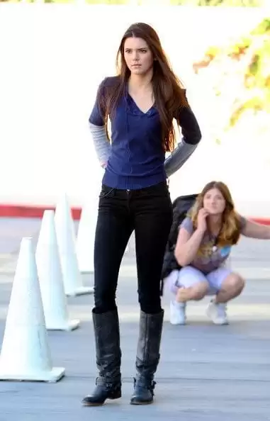 Kendall Jenner In skinny Jeans Kendall Jenner In skinny Jeans