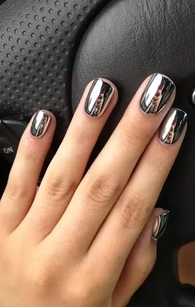 Shinny and glowing nails Shinny and glowing nails