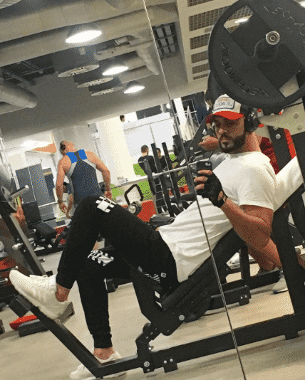 hottest pictures of omar borkan