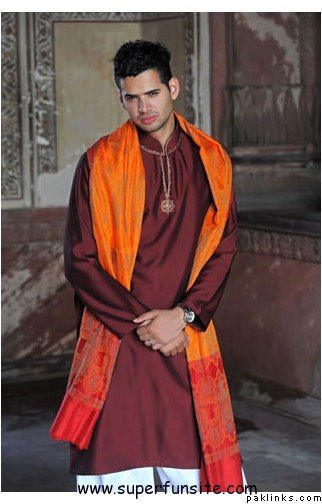 Groom Mehndi Outfit ideas