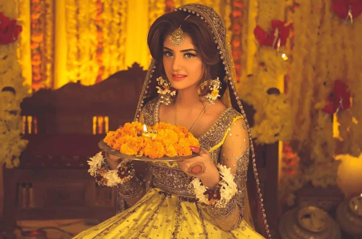 https://www.outfittrends.com/wp-content/uploads/2014/11/Pakistani-Bridal-Hairstyles-2018.jpg