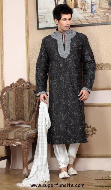 12 Stylish Pakistani Groom Mehndi Dresses for This Season