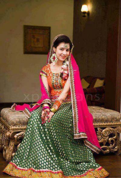 Stylish Mehndi Dresses