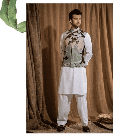 16 Stylish Shalwar Kameez & Waistcoats Combinations For Men