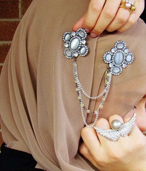 Hijab Accessories25 ways to Accessorize Hijab With Jewelry Hijab Accessories25 ways to Accessorize Hijab With Jewelry