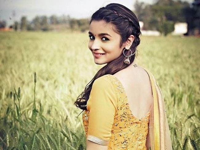 alia bhatt saree style