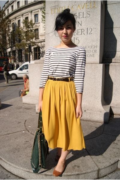 Midi skirts outfits-16 cute Outfits To Wear With Midi Skirts