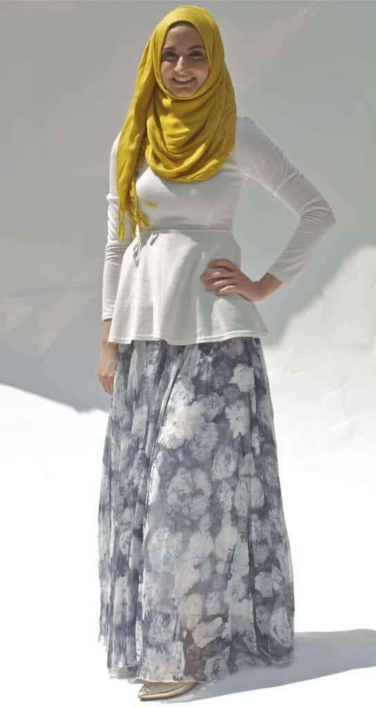 20 Modest Tips on How to Wear Hijan with Maxi Dress