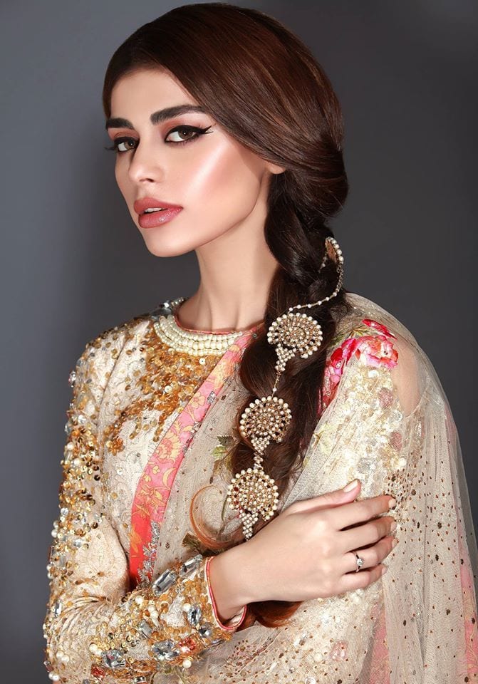 25 Trending Hairstyles For Walima Function in 2020 Wedding