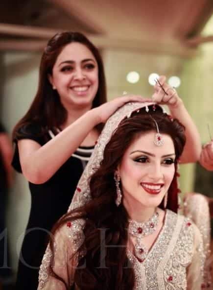 Walima bridal hairstyle reception bridal makeup HairStyle and dress 2021  latest trends pictures – kshees hairstyles by zoya ali butt