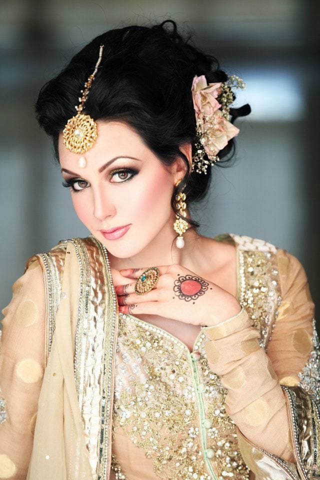 25 Trending Hairstyles For Walima Function in 2020 Wedding