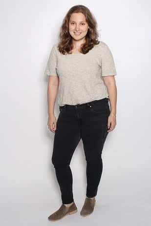 curvy short outfits fat tips tucked shirt stylish wear college figure simple fuller skinny teens casual better outfittrends ladies girlsaskguys