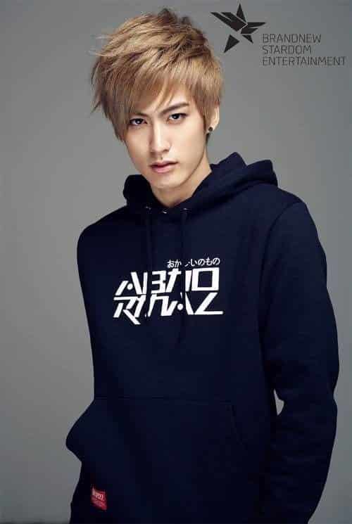 21 Most Popular Swag Hairstyles for Men to Try this Season 21 Most Popular Swag Hairstyles for Men to Try this Season