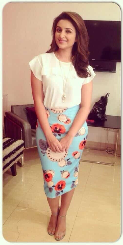 Parineeti Chopra outfit2