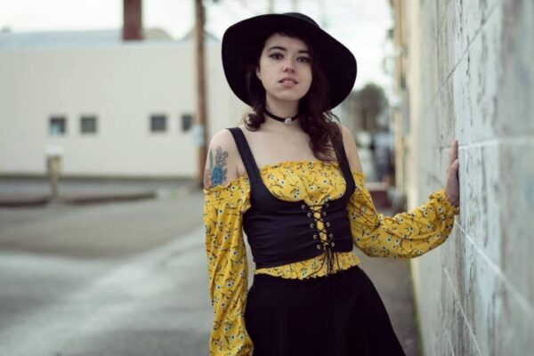 Peasant Blouse Outfits – 20 Cute Ways To Wear Peasant Tops