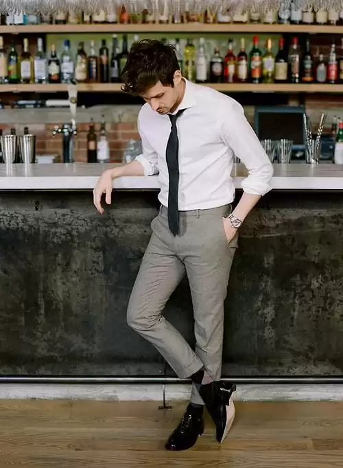 White Shirt Outfits for Men (4)