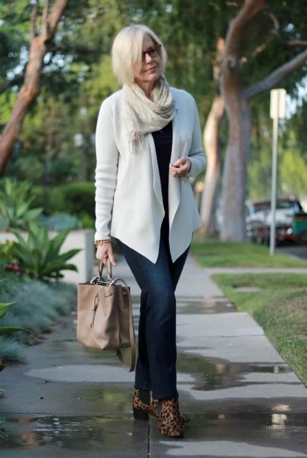 Women Over 40 Outfits: 30 Dressing Tips for 40 Plus Women