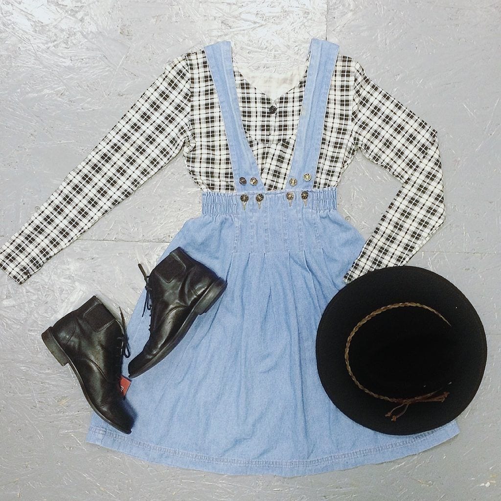 Dungaree Outfits- 28 Best Ways For Women To Wear Dungarees