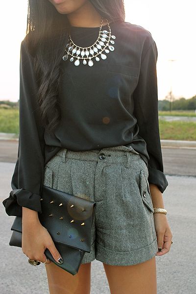 Cute Bermuda Shorts Outfits For Girls 7
