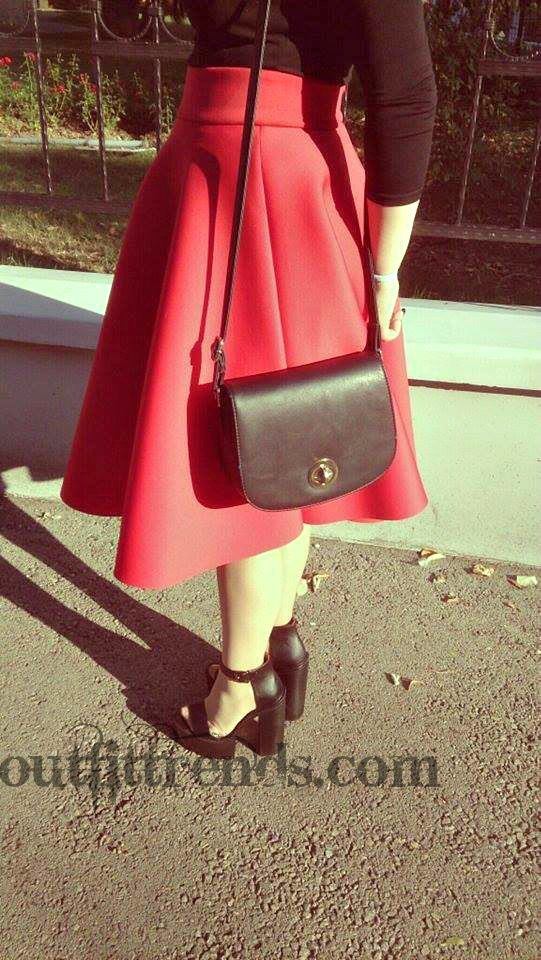 what to wear with red skirt (3)