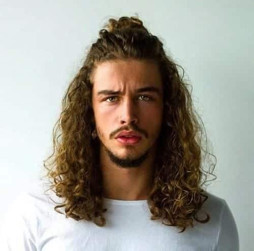 35 Best Haircuts For Boys With Curly Hair 2022