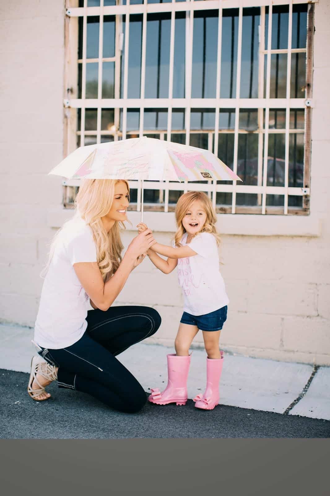 matched outfits for mother and daughter (2)